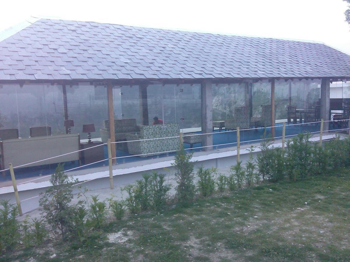 Astrevue Resort 兰斯顿 外观 照片
